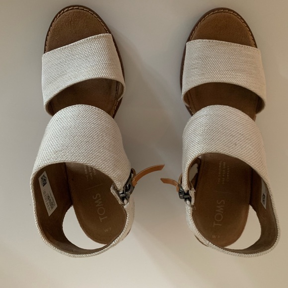 TOMS "Majorca Cutout" Natural Yarn Dye in size 7 - Picture 7 of 8